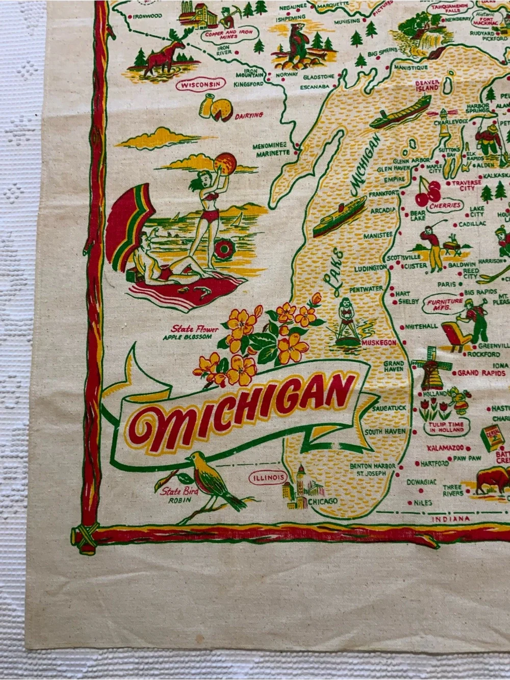 Vintage State of Michigan souvenir tablecloth 1950’s
Bright and crisp colors - Picture 7 of 8